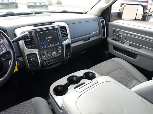 Used 2018 RAM 3500 Big Horn image 22