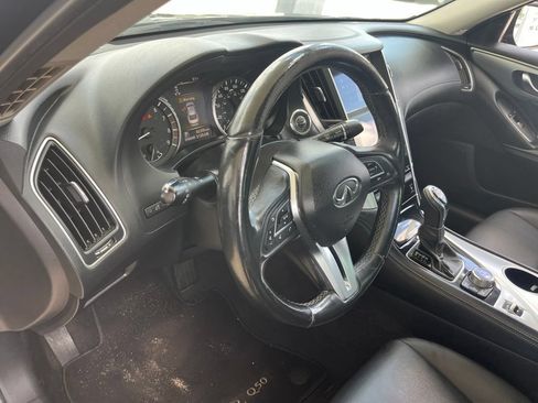 Used 2020 INFINITI Q50 Luxe w/ Essential Package (3.0T Luxe) RWD image 10
