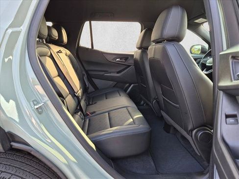 Used 2025 Chevrolet Equinox LT w/ Convenience Package II FWD image 20