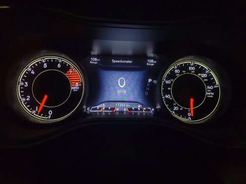 Used 2022 Jeep Cherokee Trailhawk w/ Comfort/Convenience Group image 23