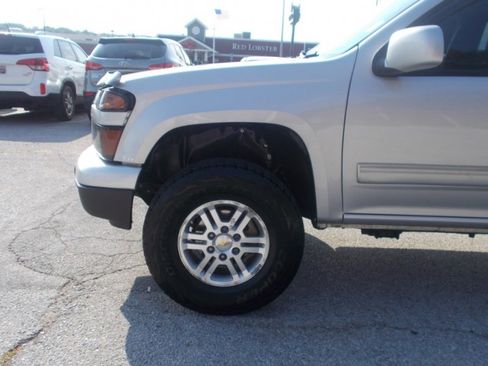 Used 2011 Chevrolet Colorado LT AWD/4WD image 18