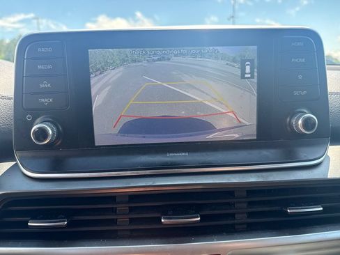 Used 2020 Kia Telluride LX FWD image 25