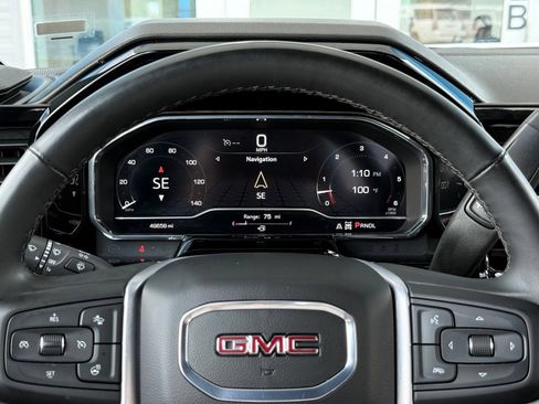 Used 2025 GMC Sierra 1500 SLT AWD/4WD image 41