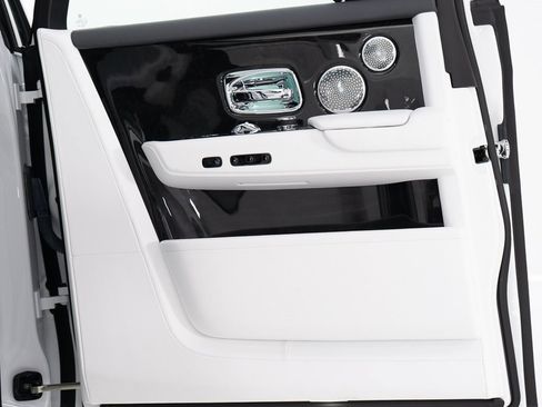 Certified 2023 Rolls-Royce Phantom Sedan image 23