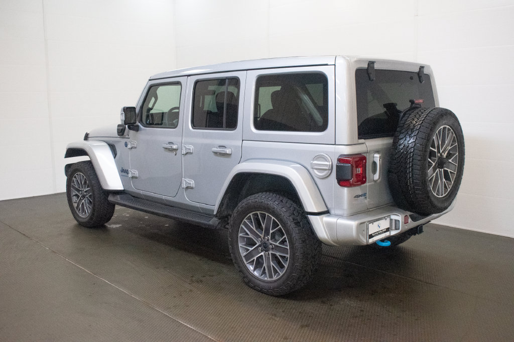 Used 2024 Jeep Wrangler High Altitude AWD/4WD image 6