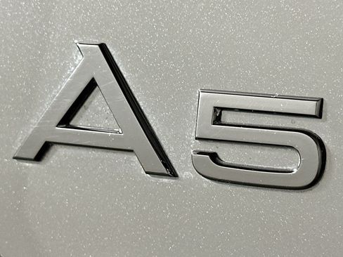Used 2025 Audi A5 2.0T Premium Plus w/ Premium Plus AWD/4WD image 10