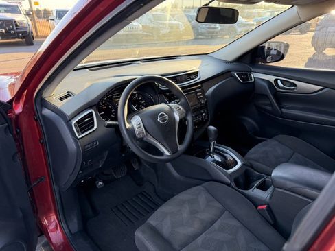 Used 2016 Nissan Rogue SV FWD image 22