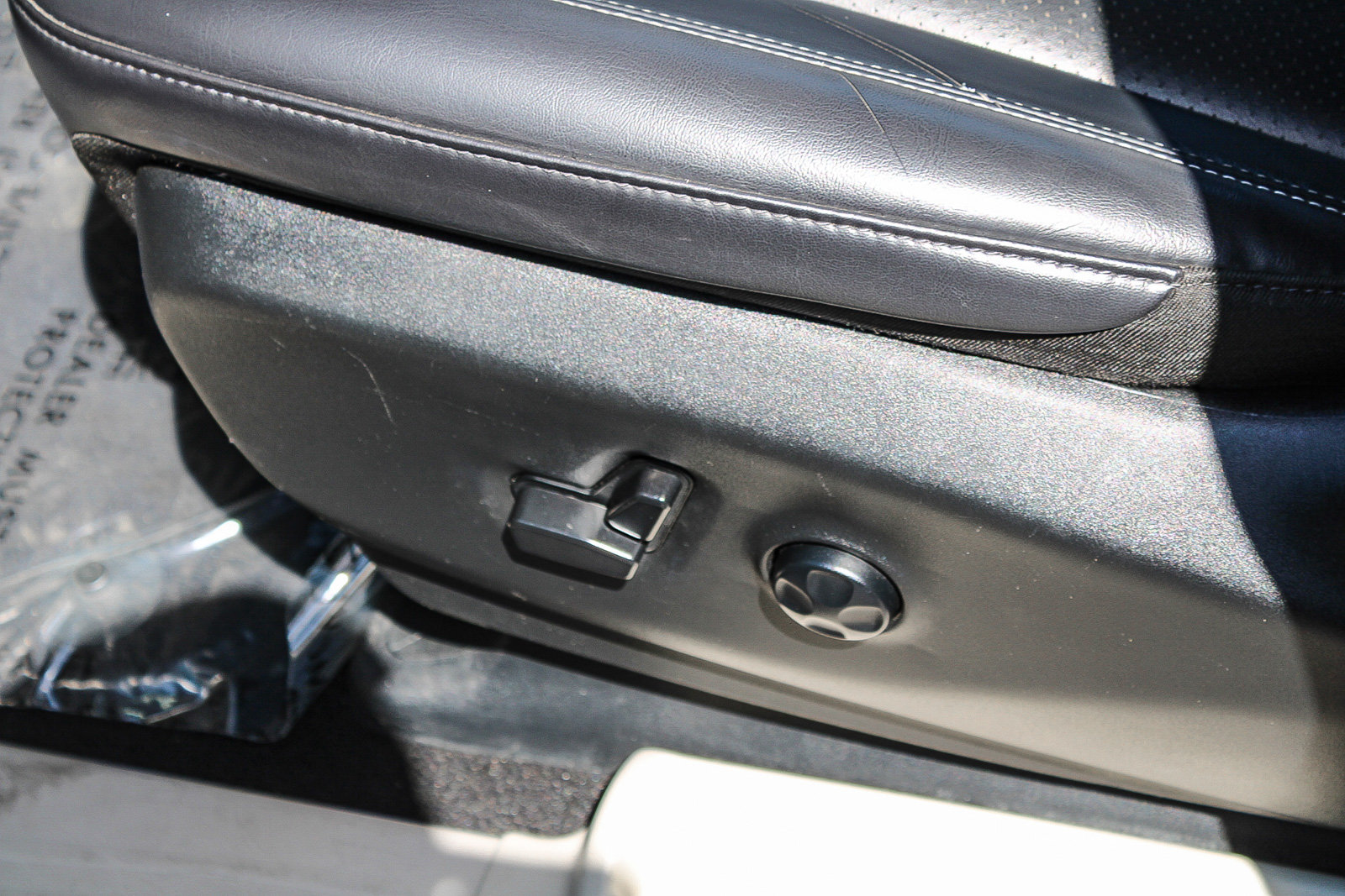 Used 2024 Chrysler Pacifica Limited FWD image 24