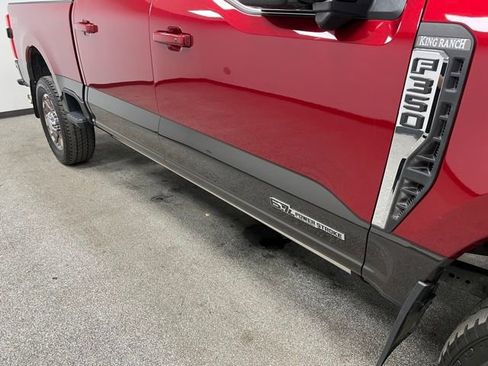 Used 2025 Ford F350 King Ranch w/ FX4 Off-Road Package image 12