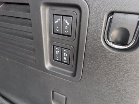 Used 2026 Chevrolet Traverse RS w/ LPO, Floor Liner Package image 8