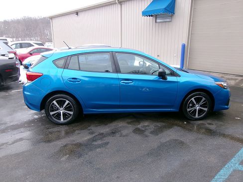 Used 2022 Subaru Impreza 2.0i w/ Popular Package #3 image 6