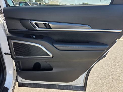 Used 2025 Kia Telluride S AWD/4WD image 31