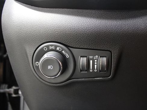 Used 2024 Jeep Compass Limited AWD/4WD image 40