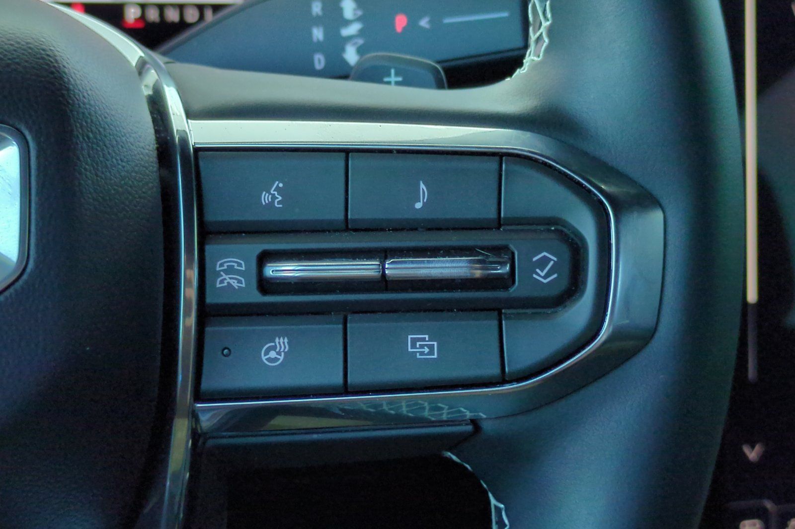 Used 2025 GMC Acadia Denali w/ Super Cruise Package AWD/4WD image 38