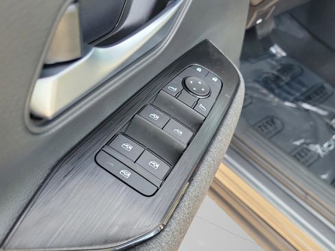 New 2026 Nissan Kicks SV image 17