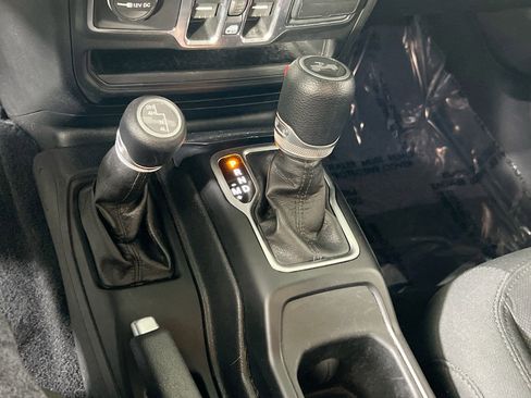 Used 2020 Jeep Wrangler Unlimited Sport S image 16