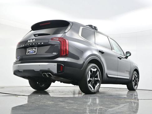 Used 2025 Kia Telluride S AWD/4WD image 53
