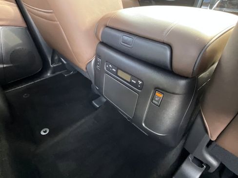 Used 2024 Nissan Armada Platinum w/ Captain's Chairs Package image 29