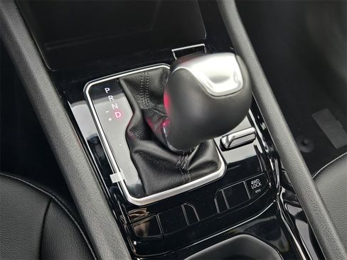 New 2026 Jeep Compass Latitude image 24