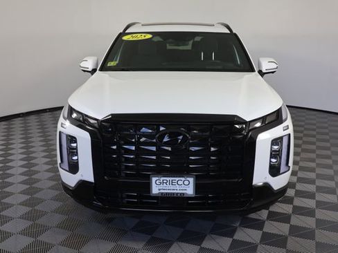 Used 2025 Hyundai Palisade Calligraphy AWD/4WD image 3