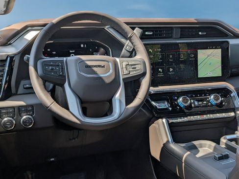 Used 2025 GMC Sierra 2500 Denali w/ Technology Package image 11