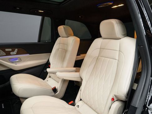 Used 2024 Mercedes-Benz GLS 63 AMG 4MATIC image 18