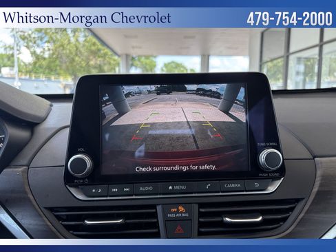 Used 2024 Nissan Altima 2.5 SV FWD image 23