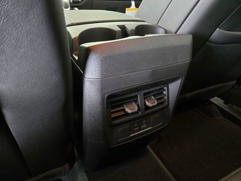 New 2025 GMC Canyon Elevation w/ Convenience Package image 16