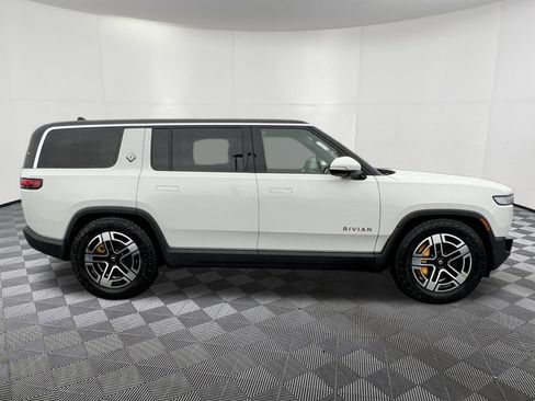 Used 2022 Rivian R1S Launch Edition image 7