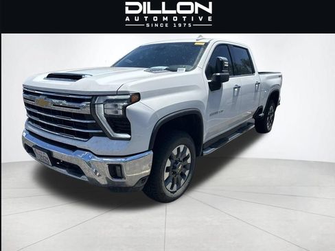 Used 2024 Chevrolet Silverado 2500 LTZ AWD/4WD image 12