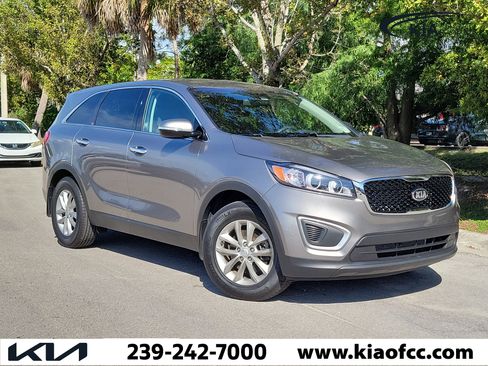 Used 2018 Kia Sorento L FWD image 1