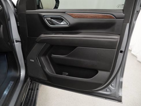 Used 2023 Chevrolet Suburban High Country AWD/4WD image 31