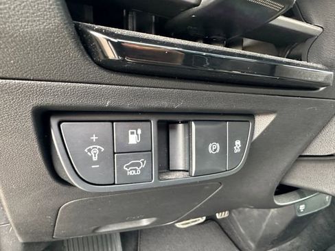 Used 2023 Kia EV6 GT-Line w/ GT-Line Suede Seat Package image 17