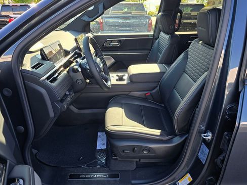 New 2025 GMC Sierra EV Denali image 16