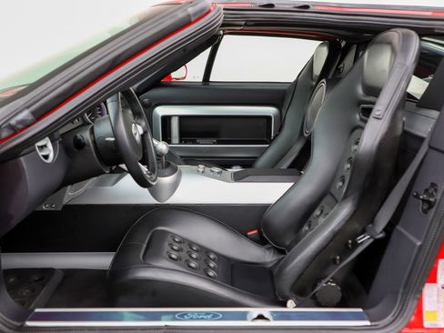 Used 2006 Ford GT RWD image 56