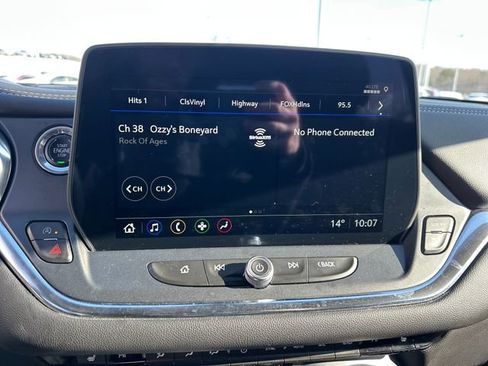 Used 2024 Chevrolet Blazer LT image 24