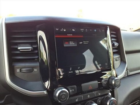 Used 2022 RAM 1500 Big Horn AWD/4WD image 21