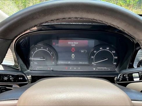 Used 2022 Lincoln Corsair FWD w/ Equipment Group 101A image 12