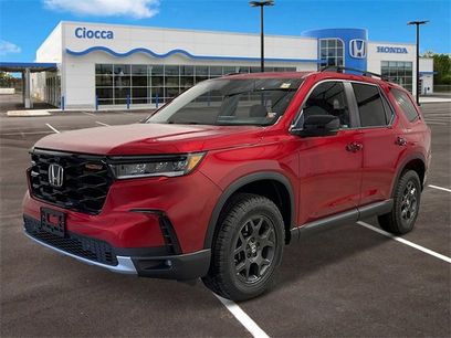 New 2025 Honda Pilot TrailSport