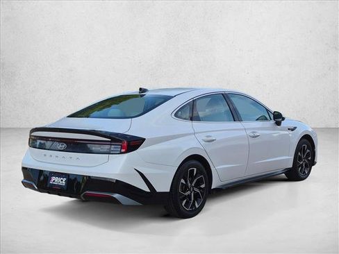 Used 2025 Hyundai Sonata SEL FWD image 5