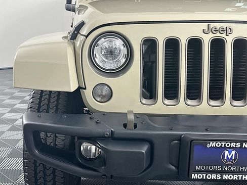 Used 2018 Jeep Wrangler Unlimited Sport image 7