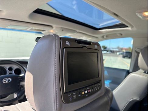 Used 2008 Toyota Sequoia Limited AWD/4WD image 21
