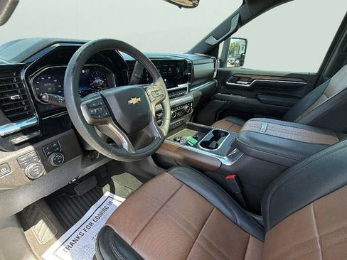 Used 2024 Chevrolet Silverado 3500 High Country w/ High Country Premium Package AWD/4WD image 18