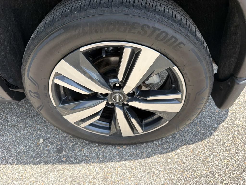 Used 2023 Nissan Rogue SL w/ SL Premium Package FWD image 18
