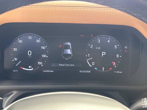 Used 2023 Land Rover Defender 110 SE AWD/4WD image 29