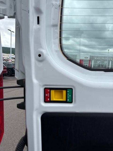 Used 2025 Ford Transit 250 Low Roof w/ Exterior Upgrade Package RWD image 22