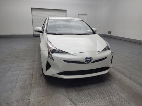 Used 2018 Toyota Prius Four image 14