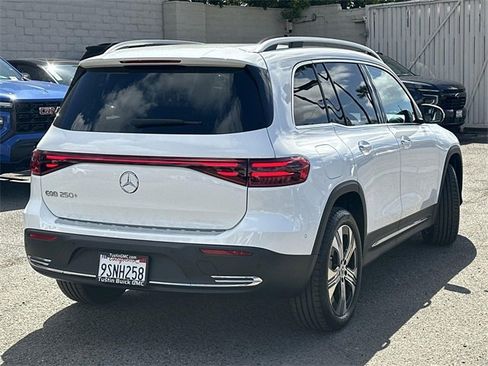 Used 2024 Mercedes-Benz EQB 250+ image 4