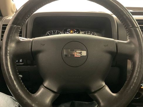 Used 2009 HUMMER H3T Luxury AWD/4WD image 15