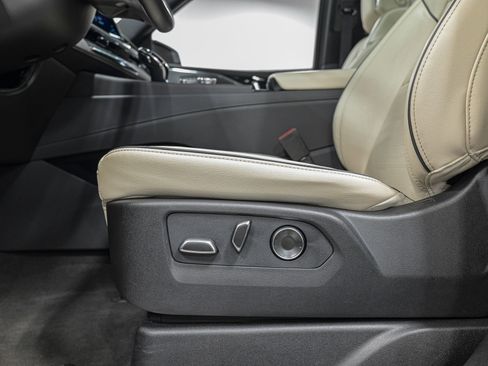 Used 2024 Cadillac Escalade Sport w/ LPO, ONYX Package image 14